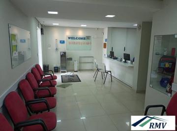 Comercial · 495m² · 6 Vagas · Prédio comercial no Jardim do Mar.