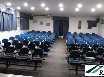 Comercial · 250m² · Prédio comercial o Bairro Assunção.