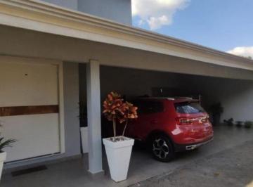 Casa · 476m² · 4 Quartos · 6 Vagas · Casa à venda - em Terras de São Carlos