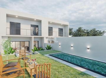 683761_i72879U9Na7cJ5kyu_68376167bdda3b85518.jpg · Casa Estilo sobrado na planta à venda com 3 quartos, suíte e duas vagas de garagem em Camobi Santa M