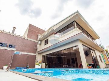 Casa · 315m² · 6 Quartos · 17 Vagas · Residência com 6 dormitórios a venda Bairro Uberaba, Curitiba. PR