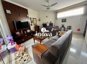 Casa · 159m² · 3 Quartos · 2 Vagas · Casa a venda, bairro Fabrício