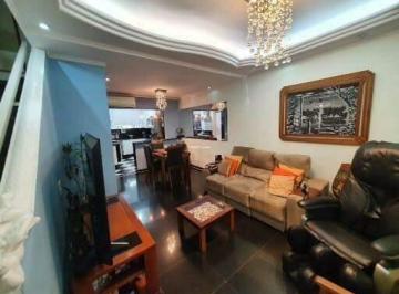 Casa · 110m² · 3 Quartos · 2 Vagas · Casa em Condomínio Fechado c/ 3 quartos, 1 suíte e 2 vagas, 110m², à venda no Condomínio Villa D Est