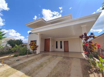 Casa · 318m² · 4 Quartos · 2 Vagas · Casa à venda: 4 suítes, área de lazer com churrasqueira, cozinha equipada e varanda ampla. Conforto 