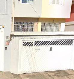 Casa · 200m² · 3 Quartos · 2 Vagas · Sobrado com 200m² - Vila Alexandria - São Paulo - SP .