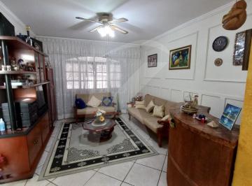 Casa · 154m² · 2 Quartos · 2 Vagas · Casa Térrea com 2 Dormitórios (1 Suíte) e 2 Vagas de Garagem - Vila Constança.