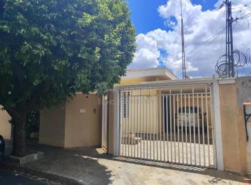Casa · 363m² · 3 Quartos · 2 Vagas · Excelente Casa Bairro Santa Cruz
