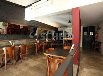 Comercial · 153m² · 2 Quartos · 1 Vaga · Sobrado comercial com Restaurante  funcionando na Chácara Santo Antônio.