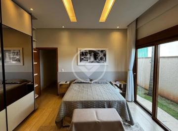 Casa · 237m² · 3 Quartos · 4 Vagas · Casa no Condomínio do Lago com 3 suítes. codigo: 106814