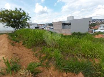 Área de Serviço · Terreno à venda em Santa Cândida - SP