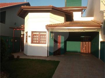 Casa · 236m² · 3 Quartos · 2 Vagas · Condomínio com 3 quartos à venda em Lenheiro - SP