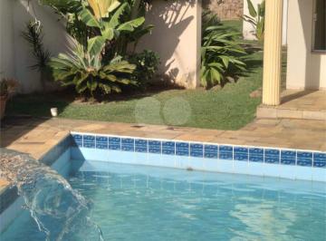 Piscina · Condomínio com 4 quartos à venda em Marambaia - SP
