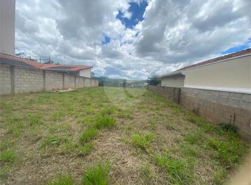 Área de Serviço · Terreno à venda em Pinheirinho - SP