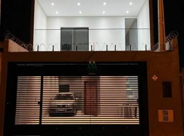 Casa · 4 Quartos · Lindo Sobrado na Zona Norte