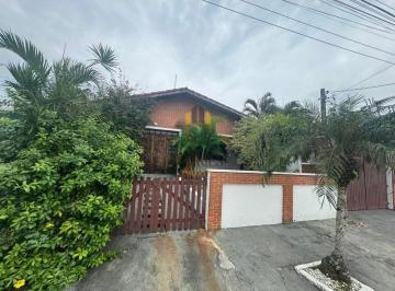 Casa · 7 Quartos · Casa com 07 dormitórios e 04 Suítes em Peruíbe