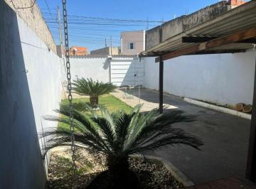 Casa · Edícula com 70m2