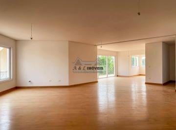 Casa · 321m² · 4 Quartos · 2 Vagas · Casa à venda em Campos do Jordão – Com 04 amplas suítes em Condomínio