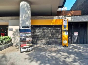 Comercial , São Paulo · Loja para locação de 100m² com banheiro PNE , a 700m da Estação Oscar Freire.