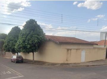 Casa de 3 quartos, Assis · Oportunidade 25% Desconto - Casa 153m² 3 Dorm sendo 1 suíte amplo quintal - Vl. Nova Santana - Assis