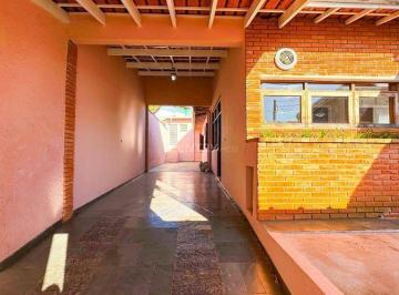 Casa · 200m² · 2 Quartos · 2 Vagas · Casa com edícula enorme no Medeiros em Jundiaí, recém reformada
