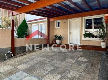 Casa · 83m² · 2 Quartos · 2 Vagas · Casa de condomínio em  Avenida Obedy Cândido Vieira - Central Park - Cachoeirinha/RS