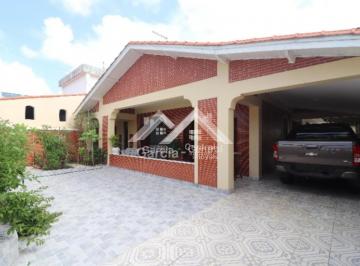 Casa · 175m² · 3 Quartos · 4 Vagas · Casa em Peruíbe