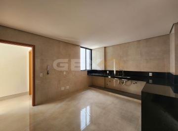 Apartamento · 151m² · 3 Quartos · 2 Vagas · Apartamento à venda no Centro, 3 quartos sendo todos suítes e 2 vagas.
