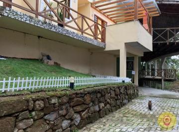 Casa · 108m² · 2 Quartos · 2 Vagas · Casa em Condomínio – 2 Suítes, Churrasqueira Privativa e Área de Lazer