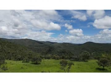 Rural de 3 quartos, Sobradinho · VENDO FAZENDA COM 145 HECTARES COM DUAS CASAS RIO E CACHOEIRA- OPORTUNIDADE! 