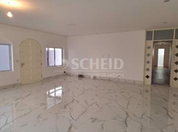 Casa · 360m² · 4 Quartos · 4 Vagas · Casa Para Alugar de 360,00m² útil, com 4 quartos uma suíte 4 vagas, na Vila Mascote.
