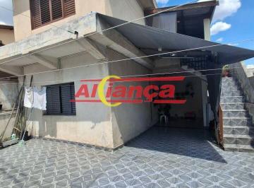 Casa · 250m² · 2 Quartos · 3 Vagas · Imovel com 3 casas para renda, terreno 10x25 - Vila Aliança / Guarulhos