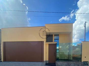 Casa · 193m² · 3 Quartos · 2 Vagas · Casa excelente localização