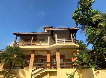 Casa · 300m² · 3 Quartos · 4 Vagas · Condomínio com 3 quartos à venda em Marambaia - SP