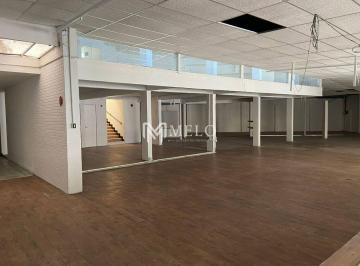 Casa · 800m² · 3 Quartos · 2 Vagas · Oportunidade em PIEDADE: Casa Comercial, 800m², 03qts, 01suite.