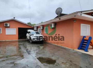 Foto 05 · Casa com 4 dormitórios (2 suítes) mobiliada e equipada no Porto Cubatão - Cananéia/SP