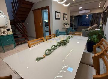 Casa · 3 Quartos · 2 Vagas · Vende-se Sobrado Cond. Residencial Jardins (Prox. Centro Politico)