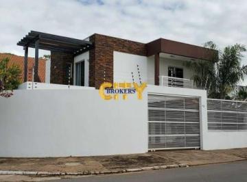 Casa · 200m² · 3 Quartos · 2 Vagas · Vende-se Sobrado Santa Cruz II