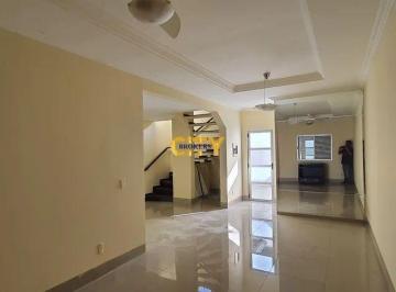 Casa · 3 Quartos · 2 Vagas · Vende-se Sobrado Condomínio Sevilha