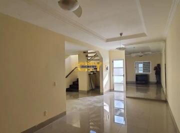 Casa · 3 Quartos · 2 Vagas · Vende-se Sobrado Condomínio Sevilha
