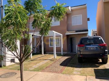 Casa · 3 Quartos · 2 Vagas · Vende-se Sobrado Condomínio Village do Bosque