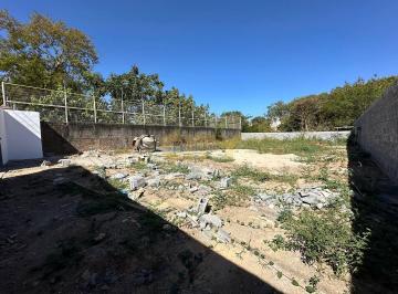 Terreno · Vende-se Lote/Terreno Próximo ao Shopping Estação