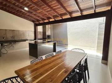 Casa · 3 Quartos · 2 Vagas · Vende-se Sobrado Residencial Villagio San Marino (Prox. Shopping Estação)