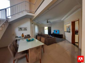 Casa · 240m² · 3 Quartos · 4 Vagas · Casa à Venda no Jardim Mariana em Santa Bárbara d'Oeste com 3 quartos (1 suíte) e 4 vagas de garagem