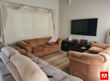 Casa · 250m² · 3 Quartos · 3 Vagas · Sobrado à venda no Jardim América em Santa Bárbara d'Oeste.