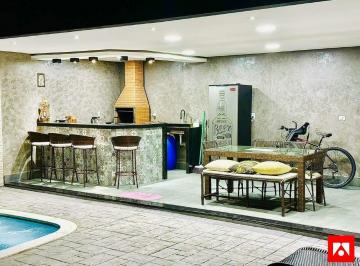 Casa · 210m² · 2 Quartos · 4 Vagas · Casa à Venda no Residencial Furlan em Santa Bárbara d'Oeste