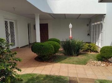 Casa · 400m² · 7 Quartos · 6 Vagas · Casa Alto Padrão à Venda no Jardim Glória em Americana com 7 quartos (2 suítes) e 6 vagas de garagem
