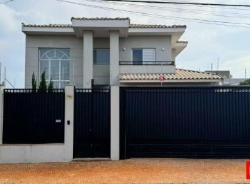 Casa · 257m² · 3 Quartos · 4 Vagas · Casa à Venda no Jardim Flamboyant, Santa Bárbara d'Oeste com 3 suítes e piscina.