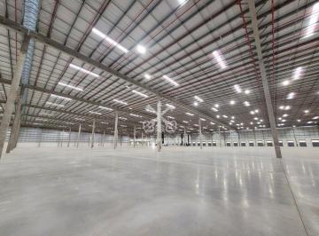 Comercial · 7424m² · 27 Vagas · Condomínio inteiro para locação - São Roque
