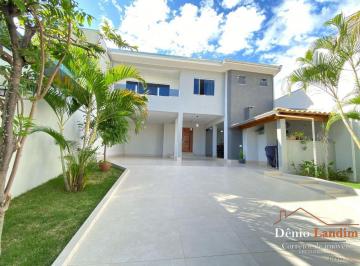 Imagem do Imóvel · Linda casa no Ibituruna com quatro suites