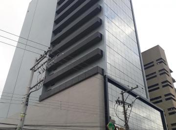 Comercial · 52m² · 1 Quarto · Sala Comercial para Locação em Prédio central.